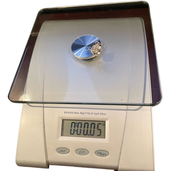 Sterling Silver crystal Earrings - Picture 6 of 6